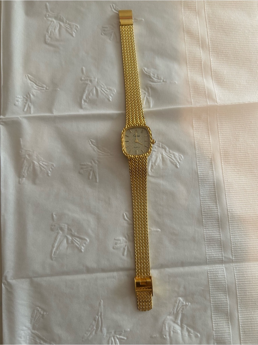 Gold Women's Mesh Bracelet Watch - Elegant Dress Watch
